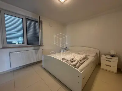 Haus zum Kauf in Poreč, 450 m² - 4