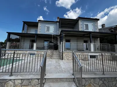 Haus zum Kauf in Poreč, 450 m² - 12