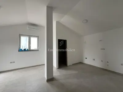 Apartment for sale in Crikvenica, 57,6 m²