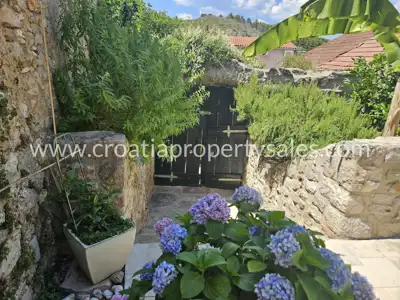 Villa auf der Insel Hvar, Pool und Terrassen - 2