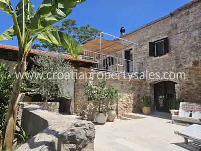 Villa auf der Insel Hvar, Pool und Terrassen - 6