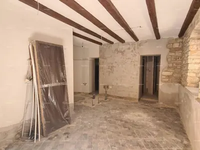 Gewerberaum 34 m², Fažana, neu renoviert - 10