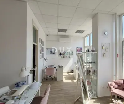 Gewerberaum 25 m², Monvidal - große Glasfläche - 5
