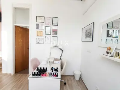 Gewerberaum 25 m², Monvidal - große Glasfläche - 7