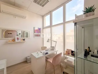 Gewerberaum 25 m², Monvidal - große Glasfläche - 6