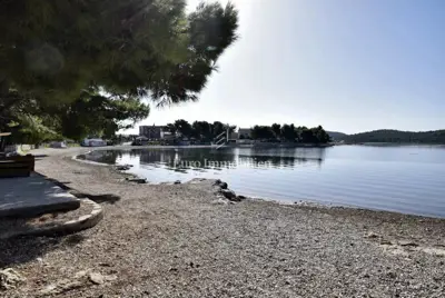 Building plot 1,220 m², Pirovac - 200 m from the beach - 3