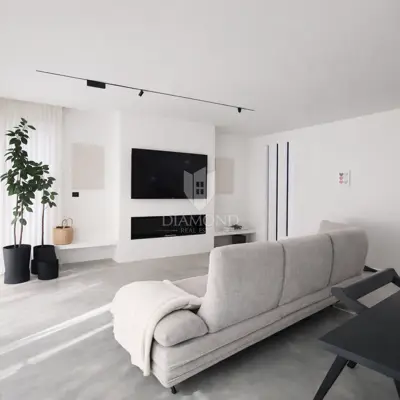 House 143 m², Labin - quiet location near the center - 7