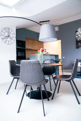 4 luksuzna apartmana u Zatonu, 100 m do plaže, uhodan biznis - 11