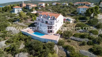Apartment, Trogir, 105 m², 2 rooms, 330 000 €