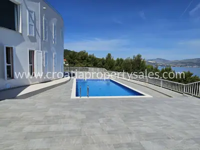 Wohnung, Trogir, 105 m², 2 Zimmer, 330 000 € - 3
