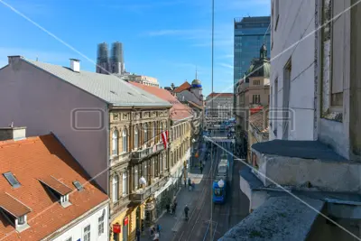 Wohnung 130 m², Gornji Grad - Medveščak, Blick auf den Trg Bana Jelačića