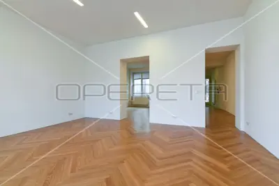 Stan 130 m², Gornji Grad - Medveščak, pogled na Trg Bana Jelačića - 6