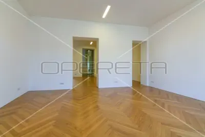 Stan 130 m², Gornji Grad - Medveščak, pogled na Trg Bana Jelačića - 10