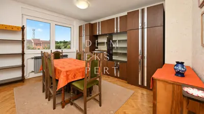 Sesvete, Trosoban stan, 68 m², 2. kat, spremište - Jakova Gotovca