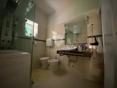 Kuća u Rijeci, Sušak - 2 stana i velika okućnica - 19