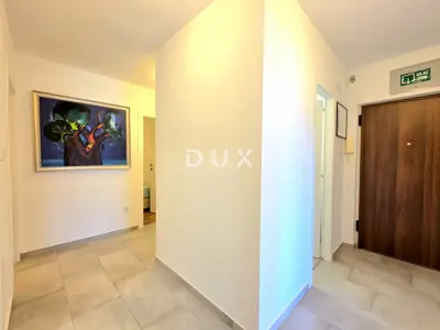 Stan 87 m², Fažana - 3 spavaće sobe, terasa - 21