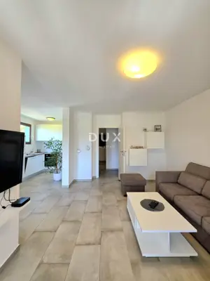 Stan 87 m², Fažana - 3 spavaće sobe, terasa - 16