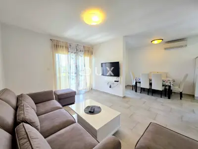 Stan 87 m², Fažana - 3 spavaće sobe, terasa - 2