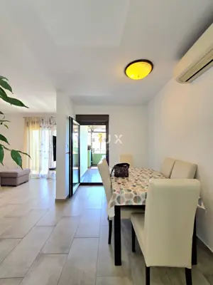 Stan 87 m², Fažana - 3 spavaće sobe, terasa - 10