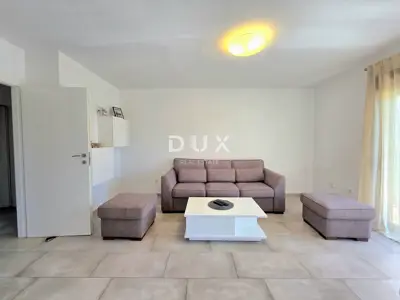 Stan 87 m², Fažana - 3 spavaće sobe, terasa - 3