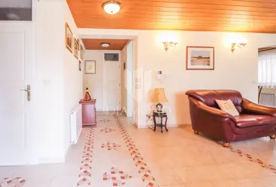 House 405 m², Poreč surroundings, pool and sea view - 8