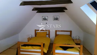 Josipdol - Dvije drvene kuće s 4 apartmana na velikom zemljištu - 15