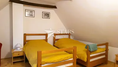 Josipdol - Dvije drvene kuće s 4 apartmana na velikom zemljištu - 10
