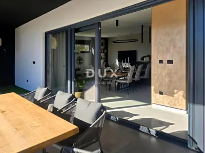 House 140 m², Labin - new build with pool - 9