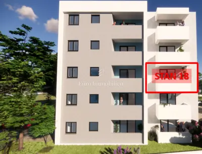 Apartment in Pula, Centar - 2 bedrooms, balcony