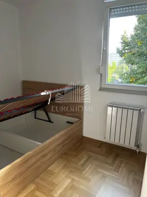 Wohnung 46 m², Siget - 2 Zimmer, Loggia und Parkplatz - 6