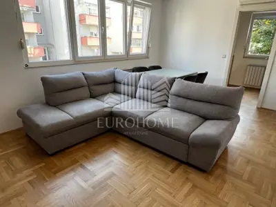 Wohnung 46 m², Siget - 2 Zimmer, Loggia und Parkplatz - 3