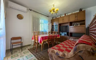 Labin, surroundings, Family house with a large yard - 11