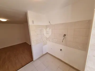 Garsonjera 20 m², Kozala Rijeka - prizemlje - 2