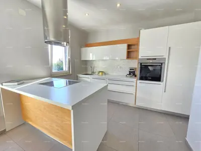 Moderne Villa mit Pool in Pula, nahe dem Zentrum! - 16