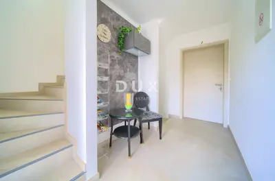 House 469 m², Linardići - pool and 4 apartments - 9