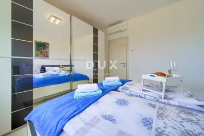 House 469 m², Linardići - pool and 4 apartments - 16