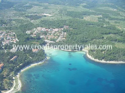 Grundstück, Brač, 2 500 m², 625 000 €