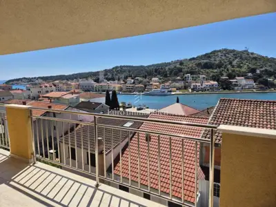 Tisno - kuća s bazenom i pogledom na more - 4