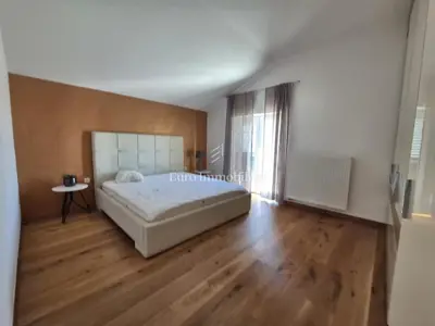 Tisno - kuća s bazenom i pogledom na more - 11