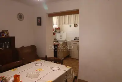 Kuća 180 m², Medulin centar - za adaptaciju