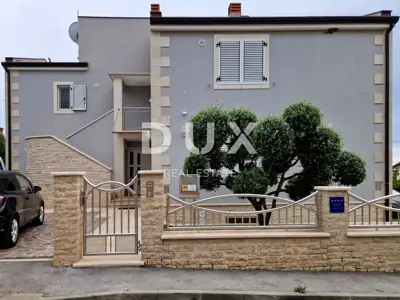Haus 311 m², Poreč - Pool und Panoramablick - 14