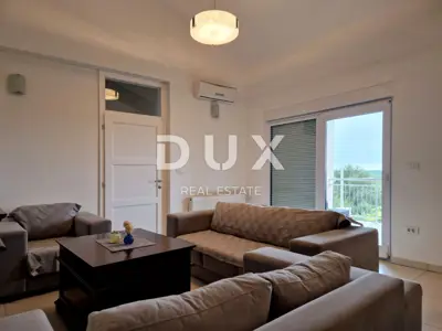 Haus 311 m², Poreč - Pool und Panoramablick - 22