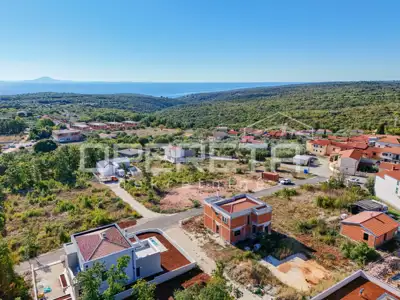 PERUŠKI-ISTRA- zemljište sa ishodovanom građevinskom dozvolom i plaćenim komunal - 5