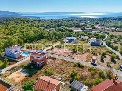 PERUŠKI-ISTRA- zemljište sa ishodovanom građevinskom dozvolom i plaćenim komunal - 4