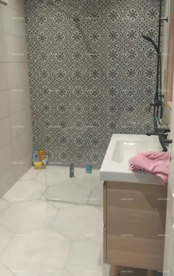 Kuća 280 m², Motovun - privatno zemljište 580 m² - 4