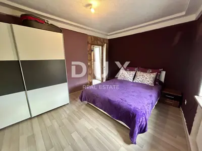 Haus 132 m², Debeljak - Nebengebäude und 2 Parkplätze - 19