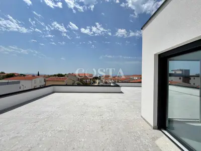 Stan 89 m², Privlaka - 2 spavaće sobe, terasa 91 m²