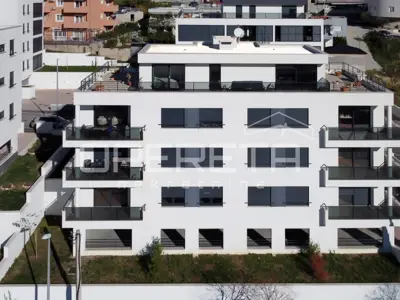 SPLIT, BRNIK - Luxury penthouse with terraces and garage - 13