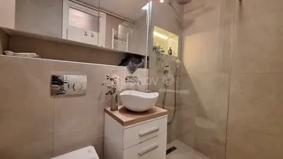 Zagreb, Donje Svetice, 6 kat, lift, novouređeni stan, parking, najam - 12