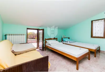 Apartmanska kuća sa 4 stana nedaleko od Poreča - 21
